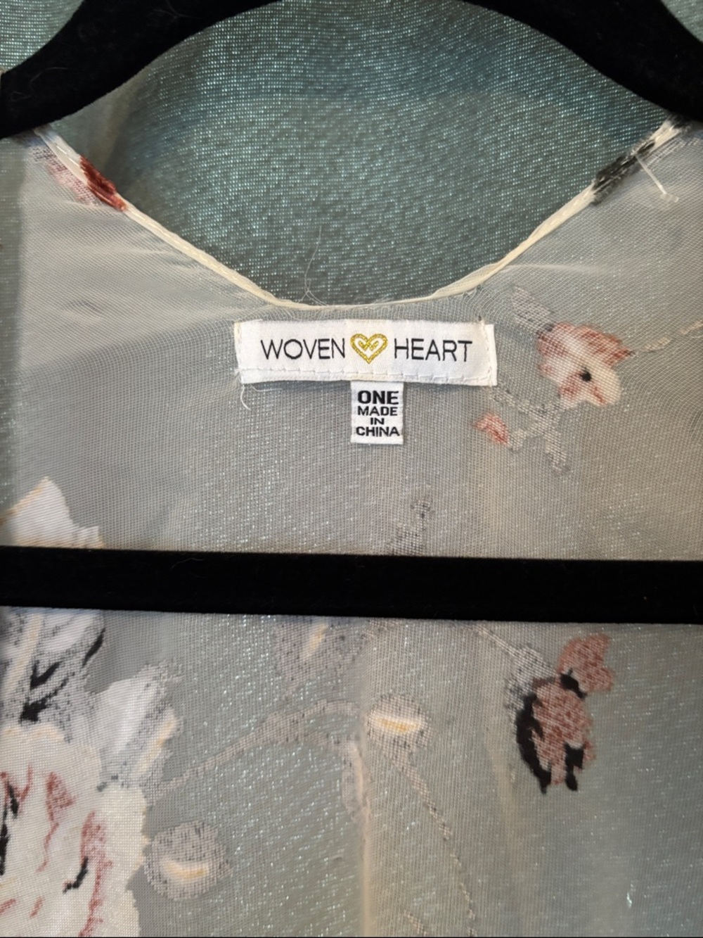 Woven Heart Sheer Floral Kimono in Soft Rose and Cream - Picture 2 of 5
